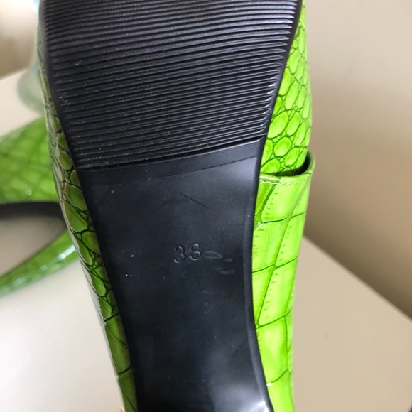 SHOE ENVY Green Peep Toe Platforms 38 Super Funky - Picture 7 of 8